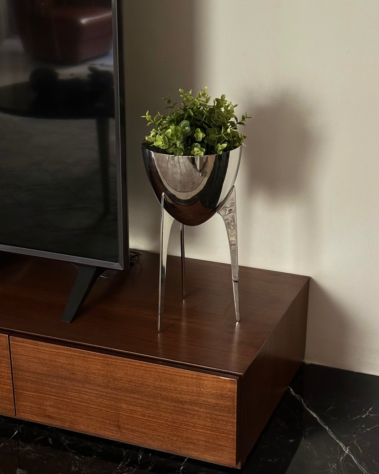 STAINLESS STEEL VASE