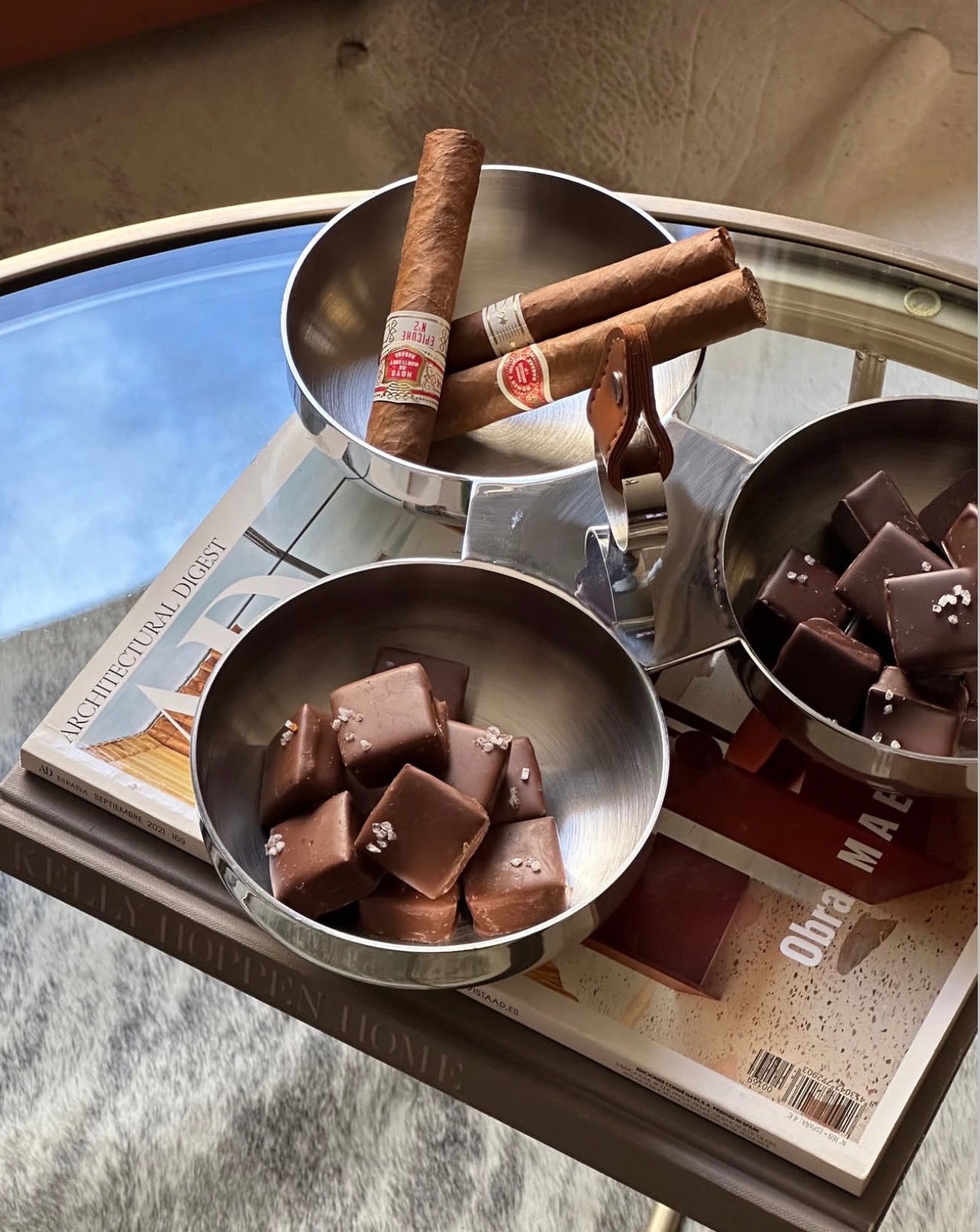 TRIPLE BOWL WITH LEATHER