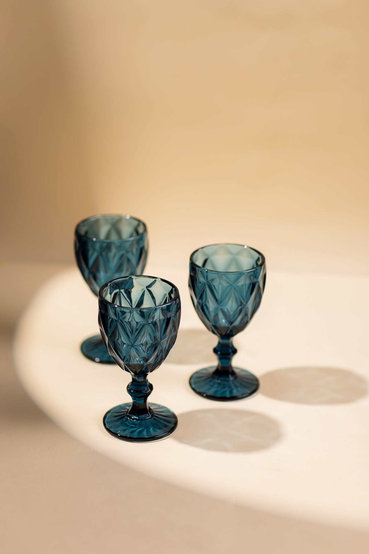 TURQUOISE ROUND CUPS SET