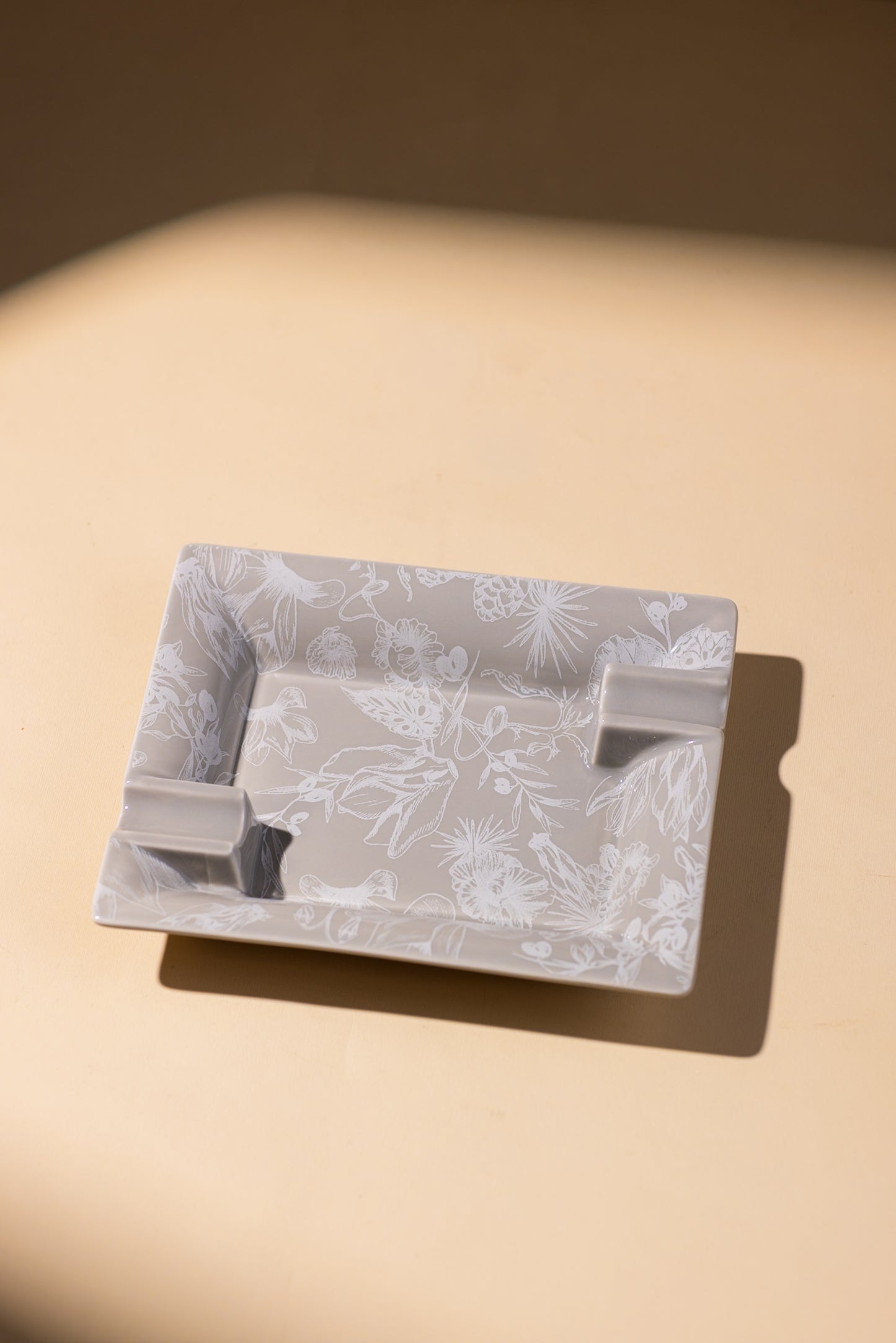 TOILE DU LIBAN ASHTRAY