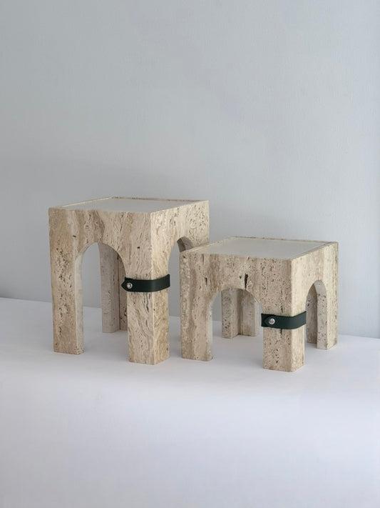 GRITH STAND TRAVERTINE